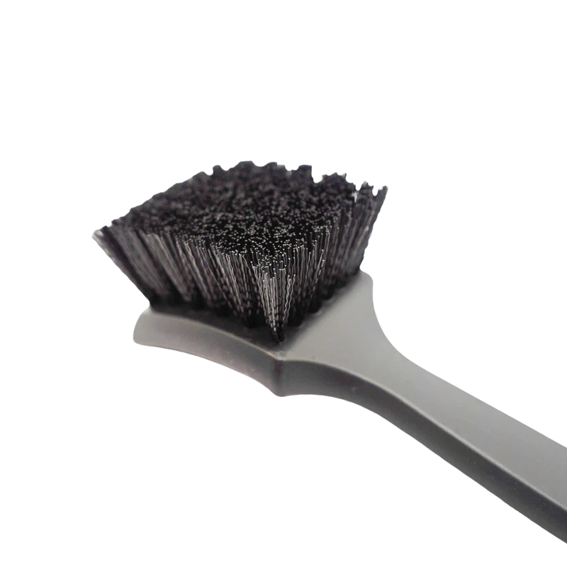 PERIE PENTRU CURĂȚAREA ANVELOPELOR